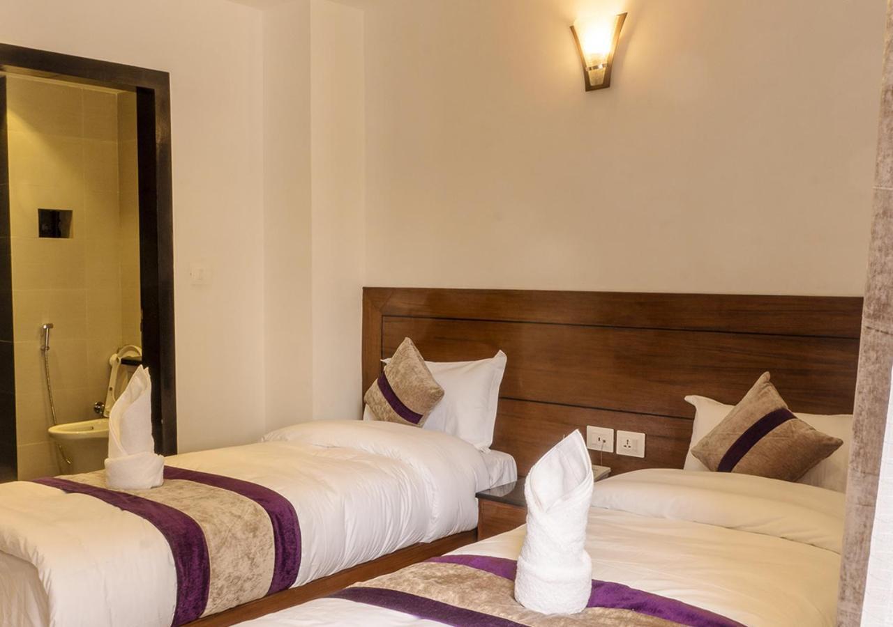 Hotel New Era Katmandu Eksteriør billede